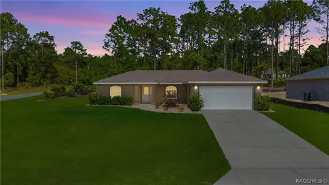 7645 N Gray Ter, Dunnellon, FL 34434
