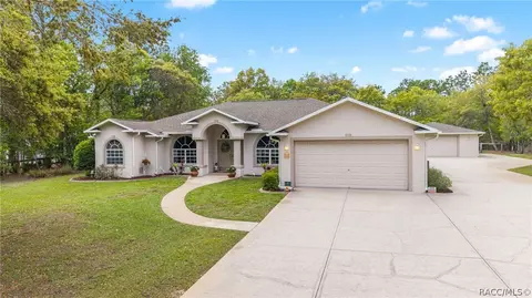 4680 N Elkcam Blvd, Beverly Hills, FL 34465