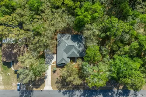 8859 N Amboy Dr, Citrus Springs, FL 34433