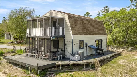 5300 W Cedar Hill St, Dunnellon, FL 34433