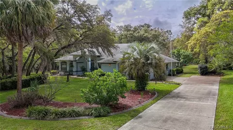Exterior - 794 E Reehill St, Lecanto, FL 34461 photo 2 of 16