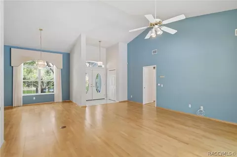 Living - 794 E Reehill St, Lecanto, FL 34461 photo 2 of 6