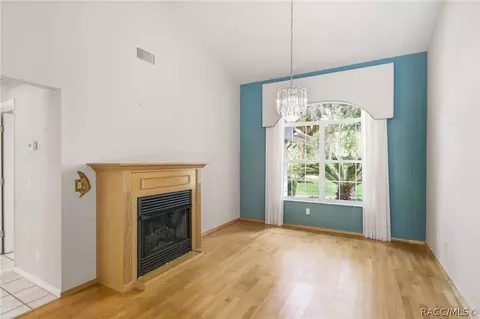 Living - 794 E Reehill St, Lecanto, FL 34461 photo 5 of 6