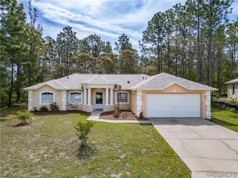 21 Sanders Cir, Homosassa, FL 34446
