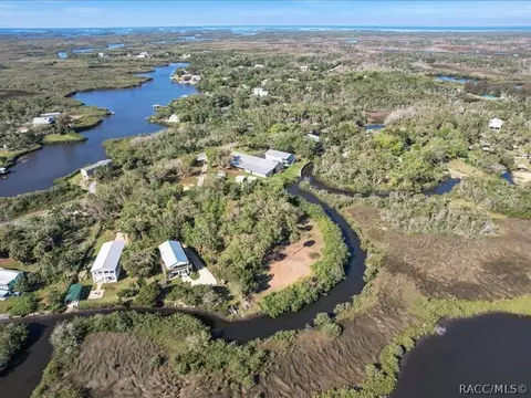 1465 S Surf Loop, Crystal River, FL 34429 photo 7