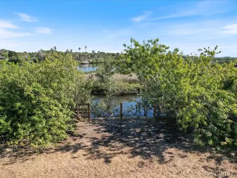 1465 S Surf Loop, Crystal River, FL 34429 photo 14