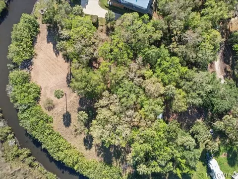 1465 S Surf Loop, Crystal River, FL 34429 photo 6