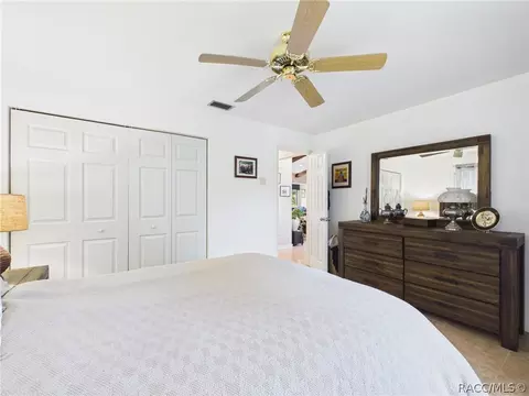 Bedroom - 650 E Dakota Ct, Hernando, FL 34442 photo 5 of 7