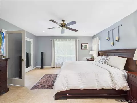 Bedroom - 650 E Dakota Ct, Hernando, FL 34442 photo 2 of 7
