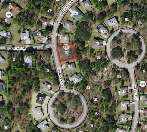 2 Smilax Ct S, Homosassa, FL 34446