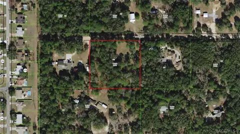 94 E Pilar St, Hernando, FL 34442