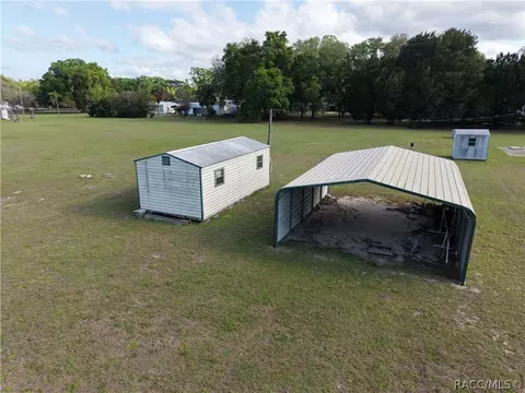 9095 N Crisney Pt, Crystal River, FL 34428 photo 3