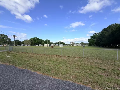 9095 N Crisney Pt, Crystal River, FL 34428 photo 5