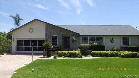 4845 S Prices Pt, Homosassa, FL 34448