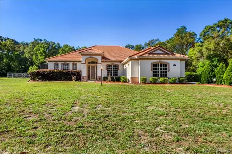 724 W Massachusetts St, Hernando, FL 34442