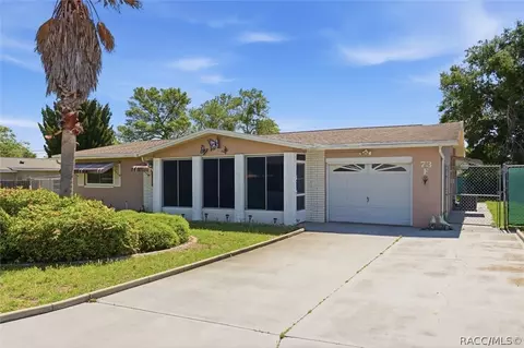 73 S Tyler St, Beverly Hills, FL 34465