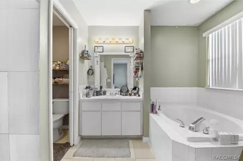 Bath - 334 S Raymo Ter, Lecanto, FL 34461 photo 1 of 4