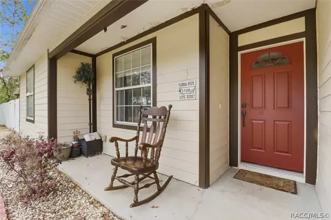 Exterior - 334 S Raymo Ter, Lecanto, FL 34461 photo 1 of 3