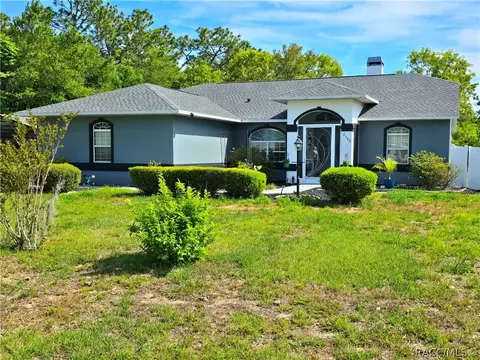 2500 E Steven St, Inverness, FL 34453