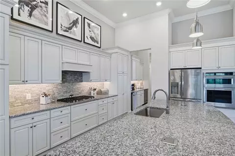 Kitchen - 2210 N Peakview Loop, Hernando, FL 34442 photo 10 of 10