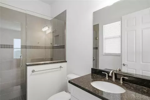 Bath - 2210 N Peakview Loop, Hernando, FL 34442 photo 5 of 7