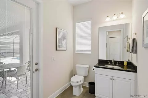 Bath - 2210 N Peakview Loop, Hernando, FL 34442 photo 4 of 7