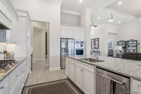 Kitchen - 2210 N Peakview Loop, Hernando, FL 34442 photo 9 of 10