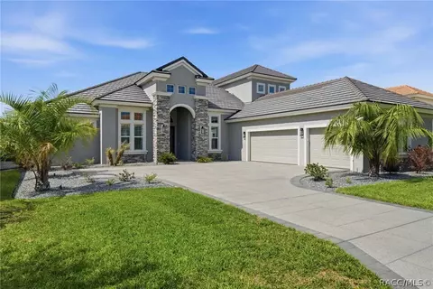 Exterior - 2210 N Peakview Loop, Hernando, FL 34442 photo 6 of 13