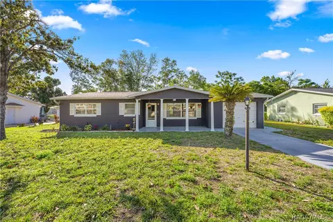 97 S Davis St, Beverly Hills, FL 34465