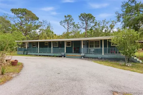 12360 Redrose Ave, Weeki Wachee, FL 34614