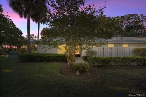 1223 N Egret Pt, Crystal River, FL 34429