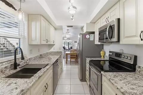 Kitchen - 115 E Hartford St #2A, Hernando, FL 34442 photo 3 of 5