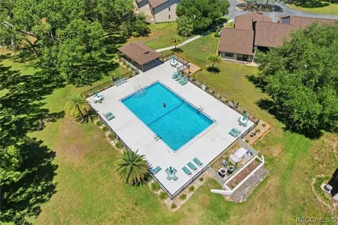 Exterior - 115 E Hartford St #2A, Hernando, FL 34442 photo 9 of 10