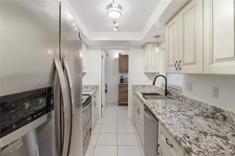 Kitchen - 115 E Hartford St #2A, Hernando, FL 34442 photo 1 of 5