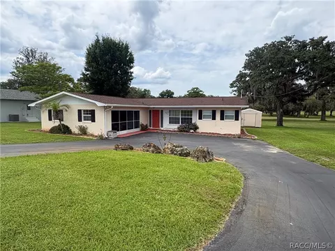 8839 E Sandpiper Dr, Inverness, FL 34450