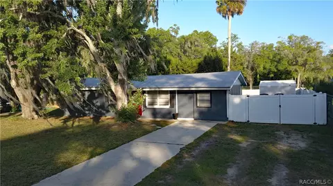 97 Risher Ave, Inglis, FL 34449