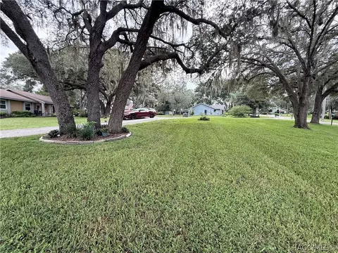 Exterior - 7120 N Croton Pt, Hernando, FL 34442 photo 4 of 11