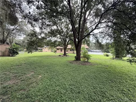 Exterior - 7120 N Croton Pt, Hernando, FL 34442 photo 3 of 11