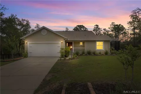 5101 N Wayne Dr, Beverly Hills, FL 34465