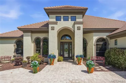 Exterior - 1083 W Pointer Loop, Hernando, FL 34442 photo 4 of 17