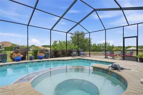 Exterior - 1083 W Pointer Loop, Hernando, FL 34442 photo 7 of 17