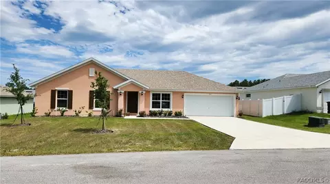 680 W Marguerita Dr, Dunnellon, FL 34434