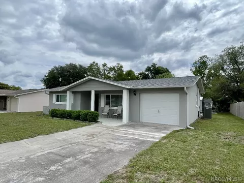 53 S Jeffery St, Beverly Hills, FL 34465