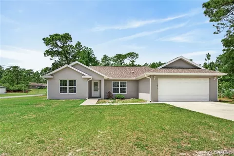 7872 N Janeaux Dr, Citrus Springs, FL 34434