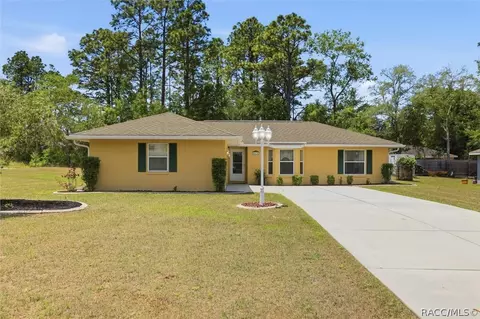 8278 N Pickinz Way, Citrus Springs, FL 34433