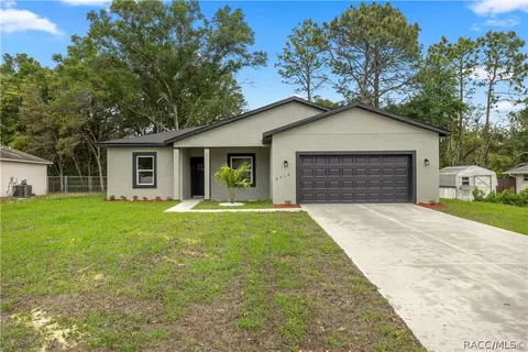 8416 N Triana Dr, Citrus Springs, FL 34434