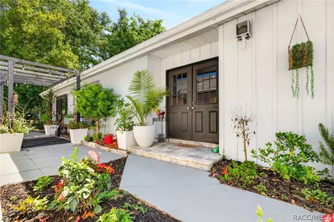 16 Golfview Ct, Homosassa, FL 34446