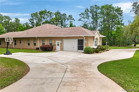 Exterior - 4052 N Mayan Dr, Hernando, FL 34442 photo 18 of 20