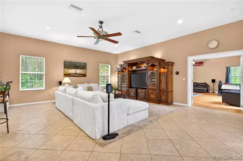 Living - 4052 N Mayan Dr, Hernando, FL 34442 photo 5 of 7