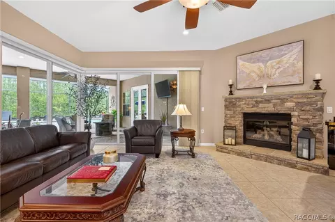 Living - 4052 N Mayan Dr, Hernando, FL 34442 photo 3 of 7